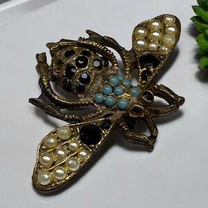 Vintage Bee Brooch - Gold Tone with Faux Pearls & Rhinestones
